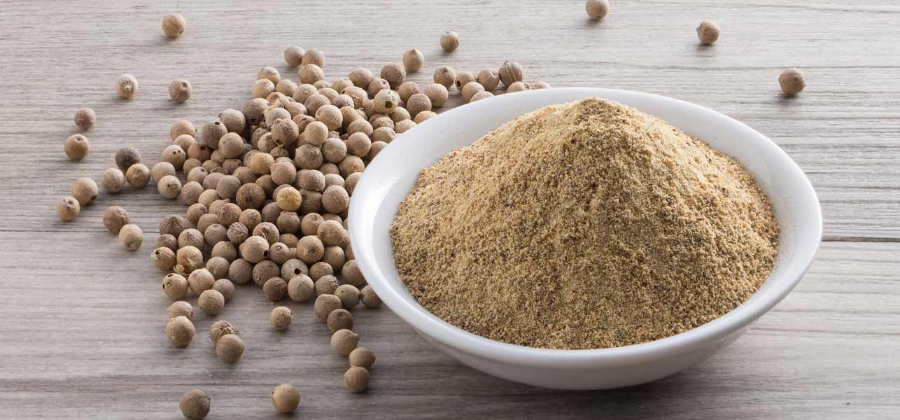 Health benefits of white pepper powder for skin, hair, and body